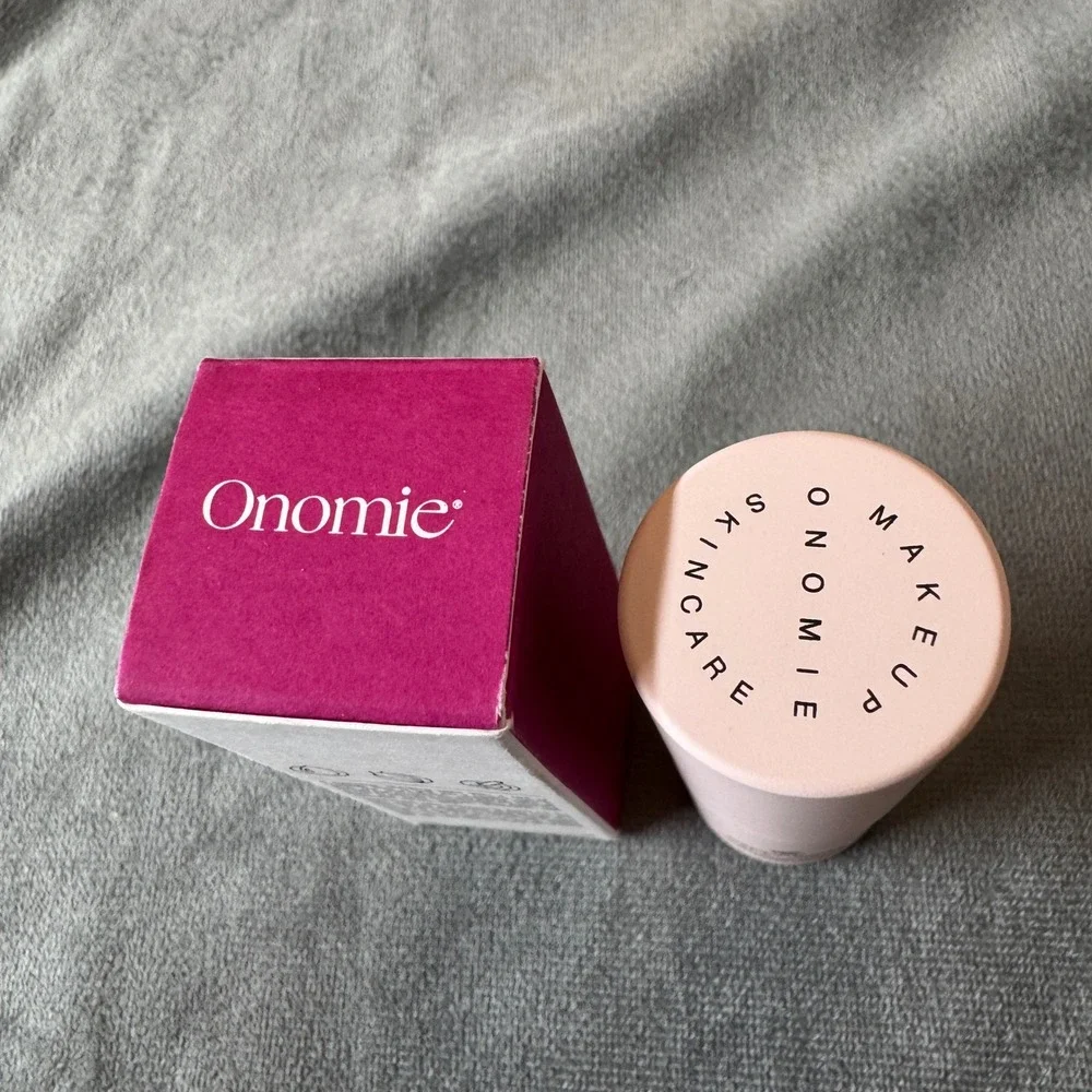 Onomie Boosting Lip + Cheek Stick 8g Cruz Berry Hydrating Glow Minimalist